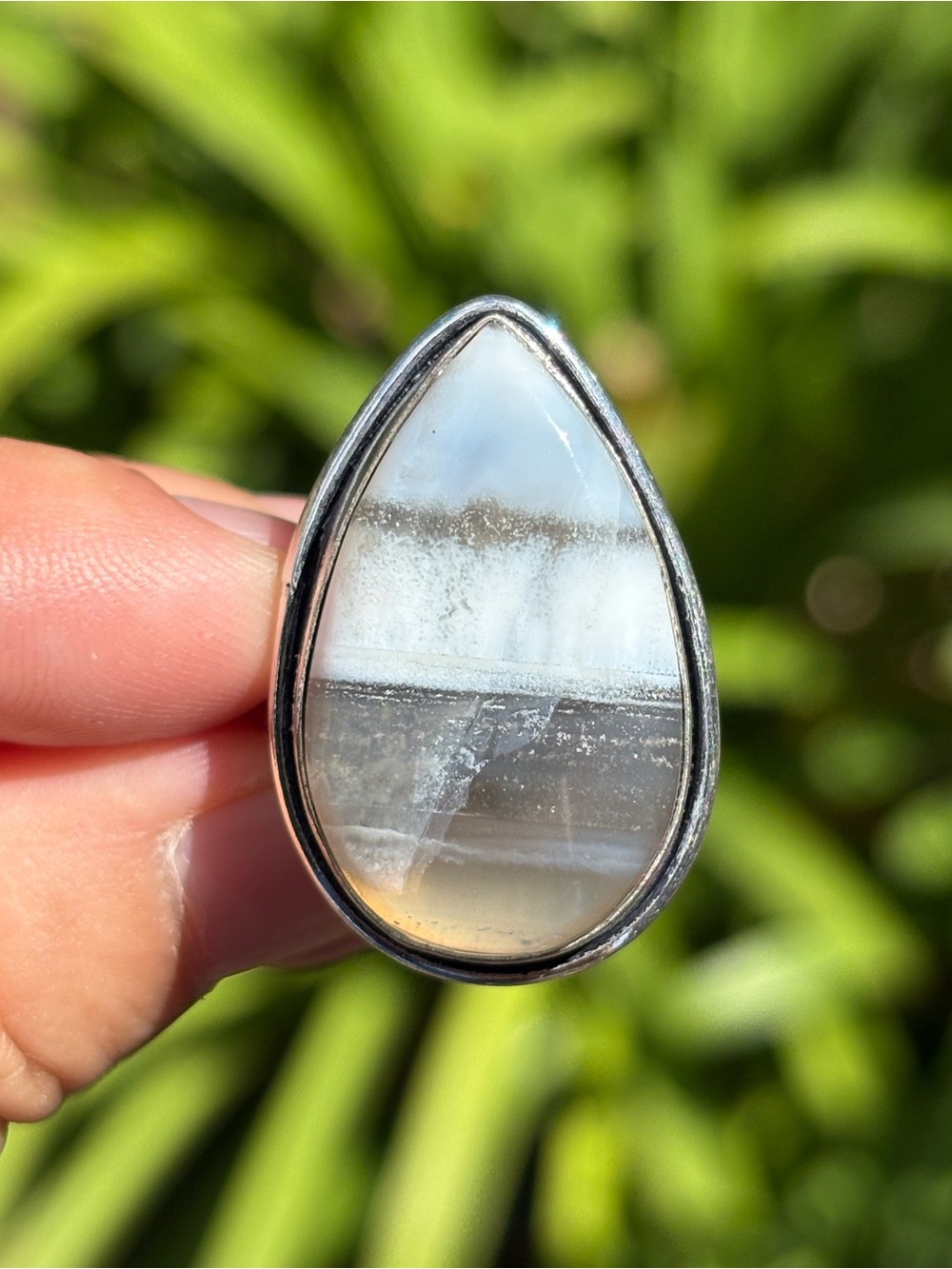 Sterling Silver Teardrop White and Gray Agate Ring pale